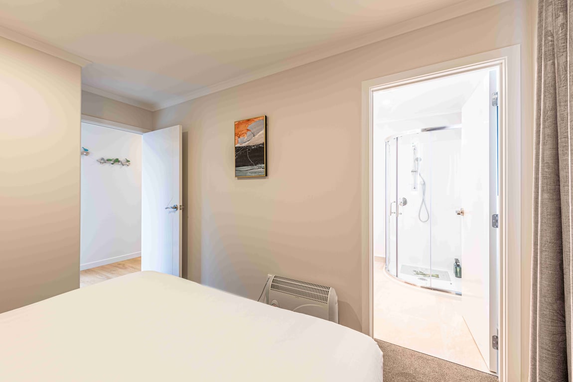 33 Star 3 Bedroom Apartment