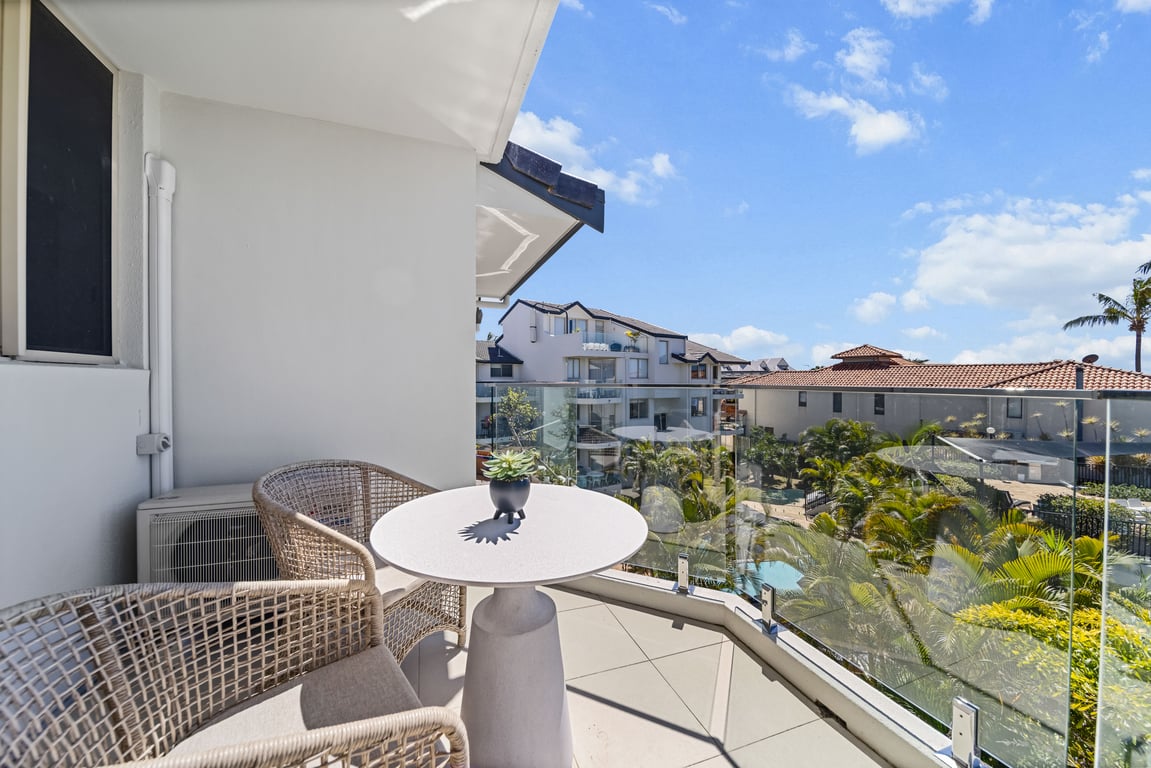 2 Bedroom Premium Ocean View- Unit 25 with A/C