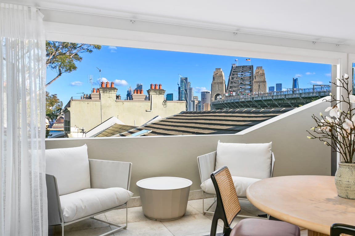 FITZ2 - Kirribilli Comfort | 2-Bed Apartment With Harbour Views