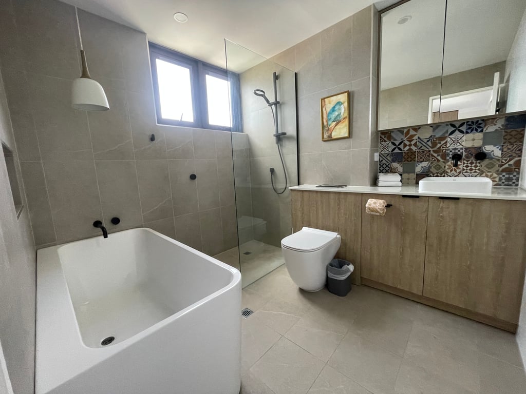 Apartment 50 Level 16 -2 Bedroom Luxury Apartment, Eastern side