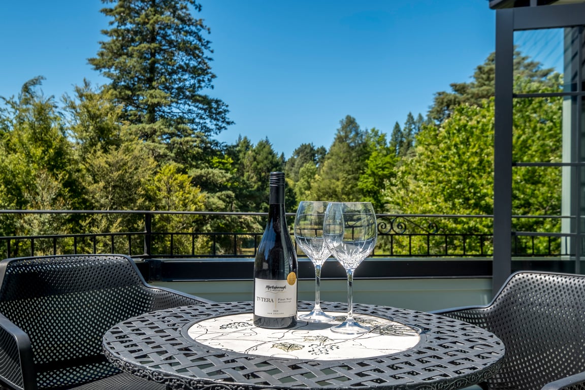 Fontainebleau Luxury Retreat