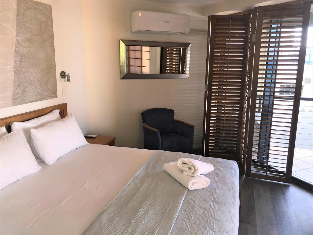 1 Bedroom Apartment with Roof Terrace