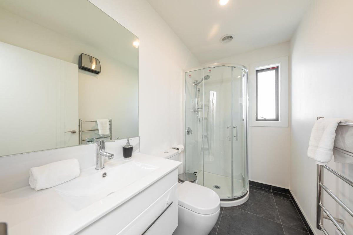 TLH 3 Bedroom Apartment