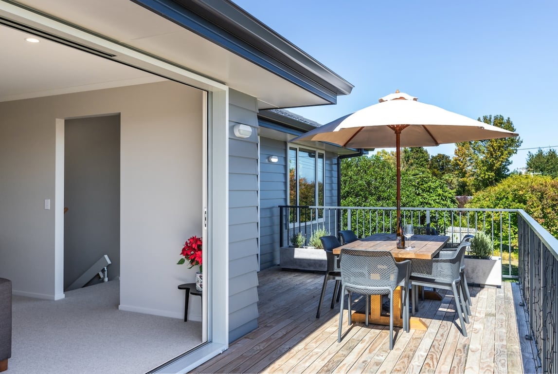 Teti Tranquility - New Build Luxury - Steps From The Great Lake