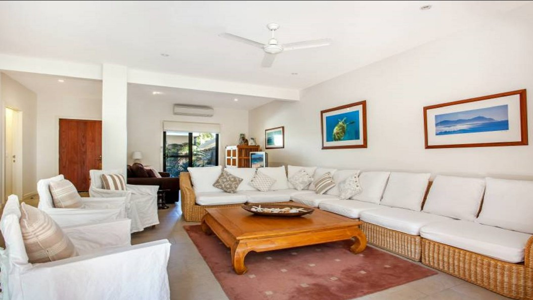 Bayvilla 3 at Belongil Beach