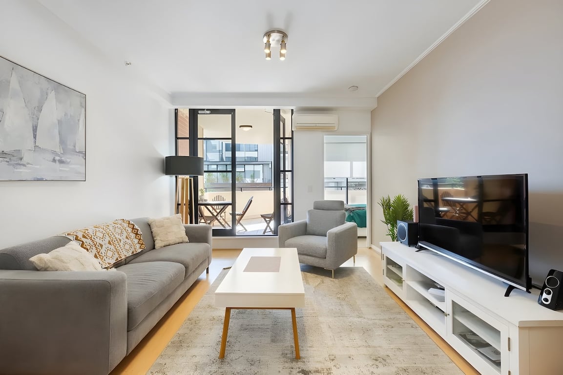 AX301 - North Sydney Urban Retreat | Pool & Gym Access