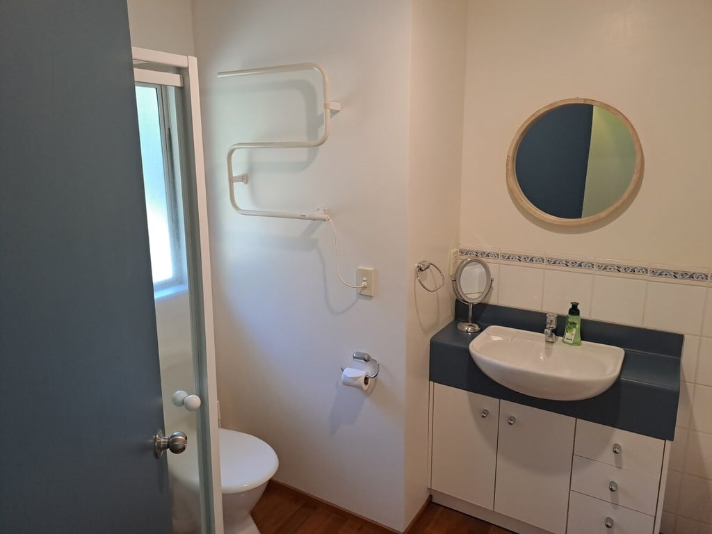 Te Urunga Place - Modern Comfort Near The Lake