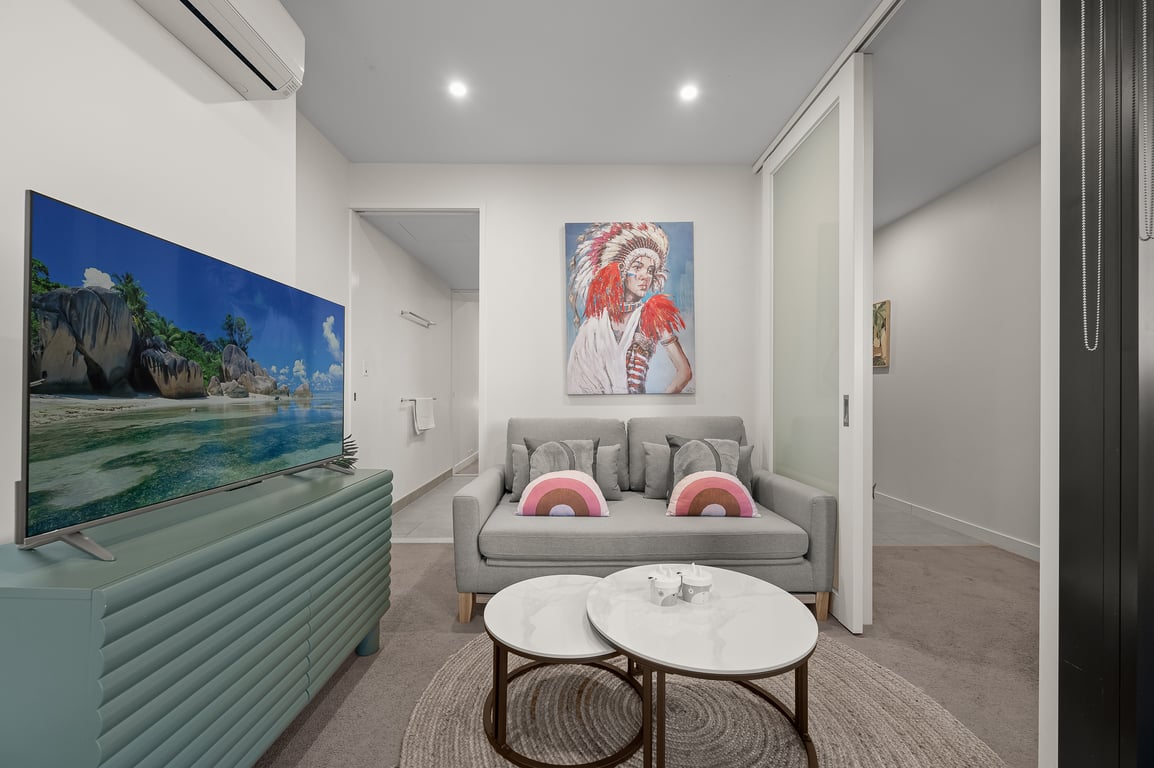 Cosy CBD Park Views Retreat! 1 Bedroom | 1 Bathroom | Free Parking
