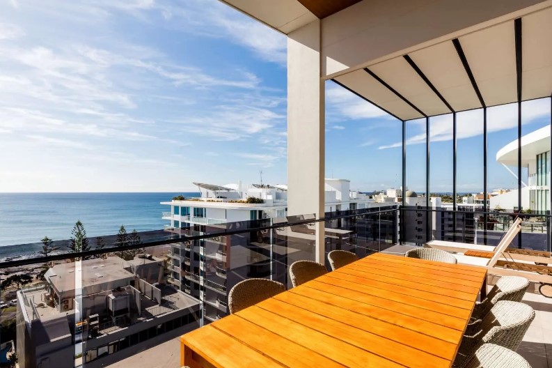 3 Bedroom Skyroom Apartment