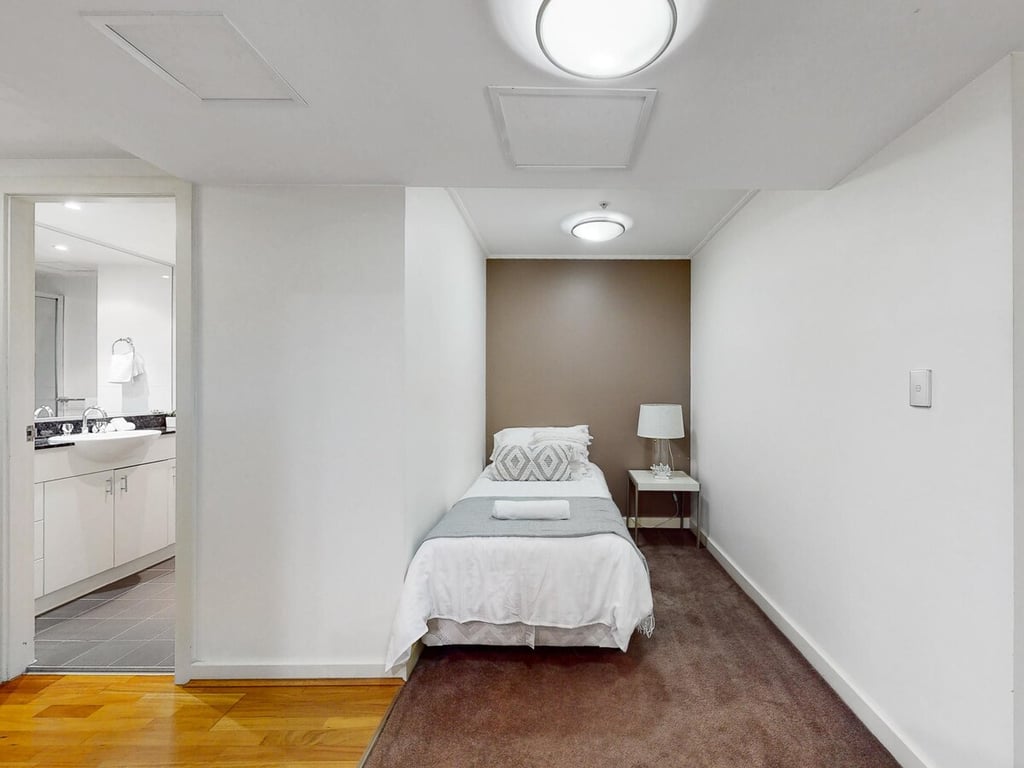 ATCH9 - St Leonards Comfort | Modern Urban Oasis