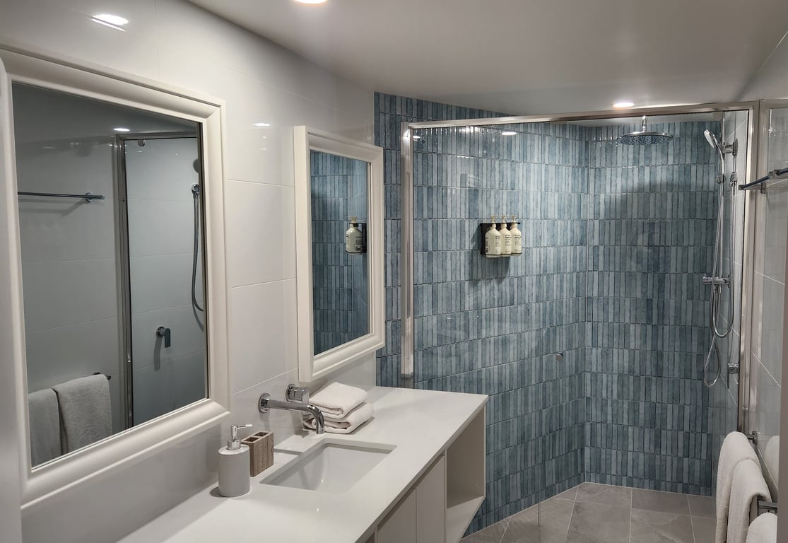 Deluxe Ocean View Apartment