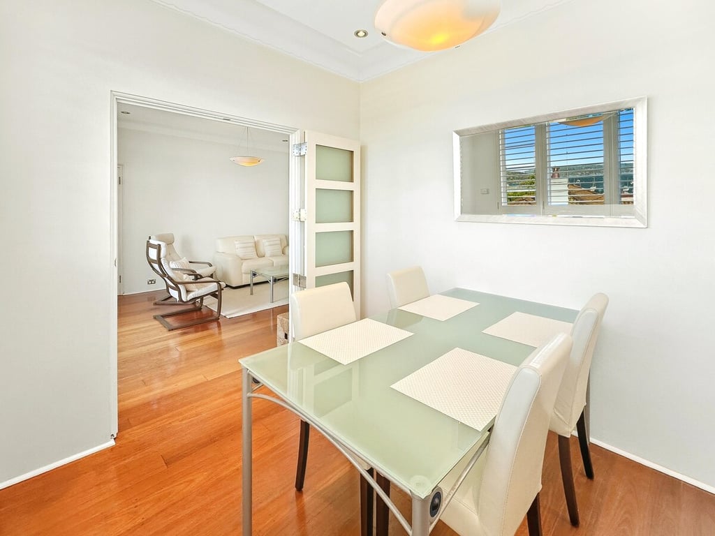 RAG25 - Balmoral Beach Lifesaver | Executive Listing