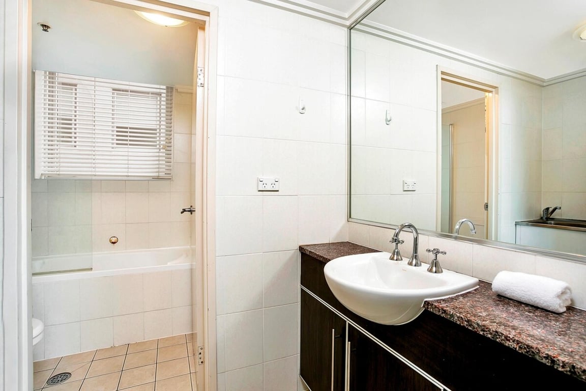 NS504 - North Sydney Abode | Live Where You Work And Play