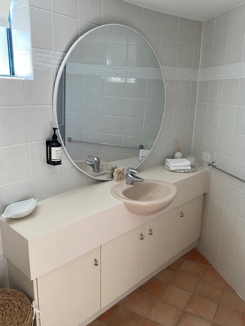 One Bedroom Boardwalk & Ocean View Apartment