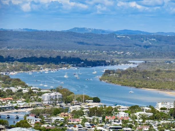 Discover Noosa River