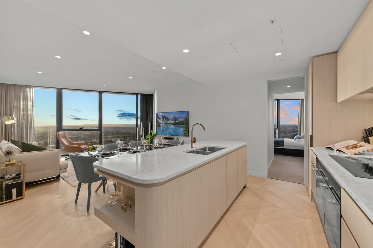 Luxurious CBD and Garden View Home! 3 Bedrooms | 2 Bathrooms | Free Parking