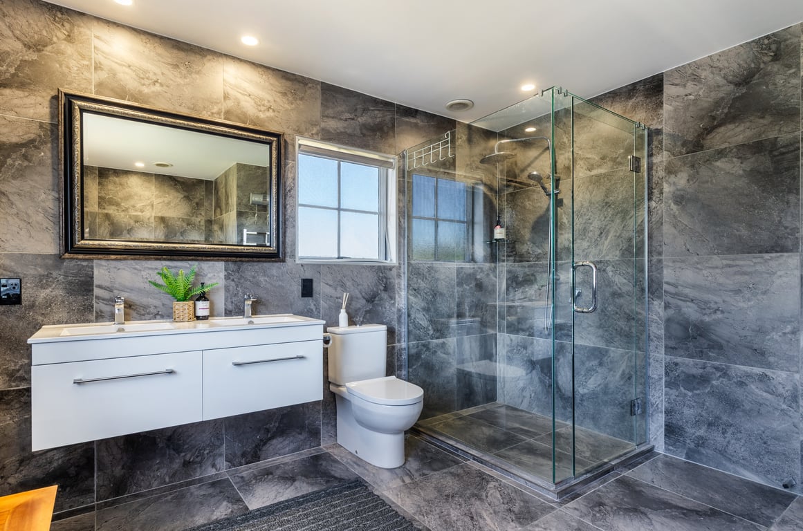 The Golders Getaway: Space for 2 families