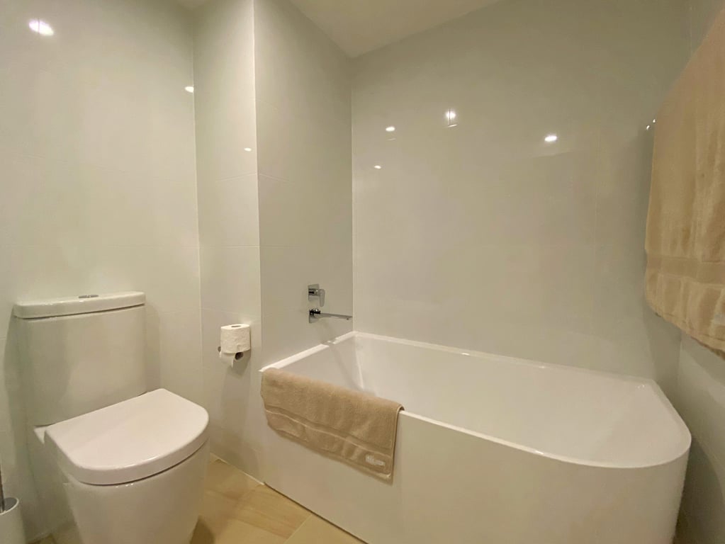 Lift Access 509 Pool View