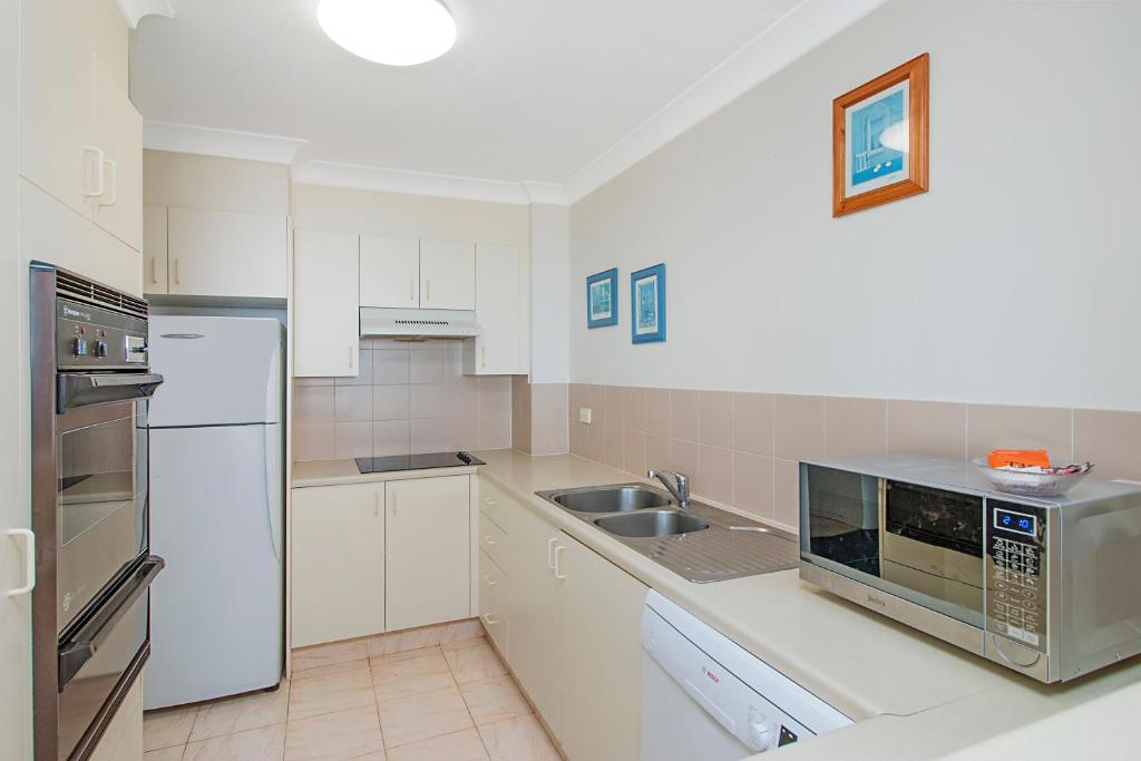 2 Bedroom Deluxe Apartment