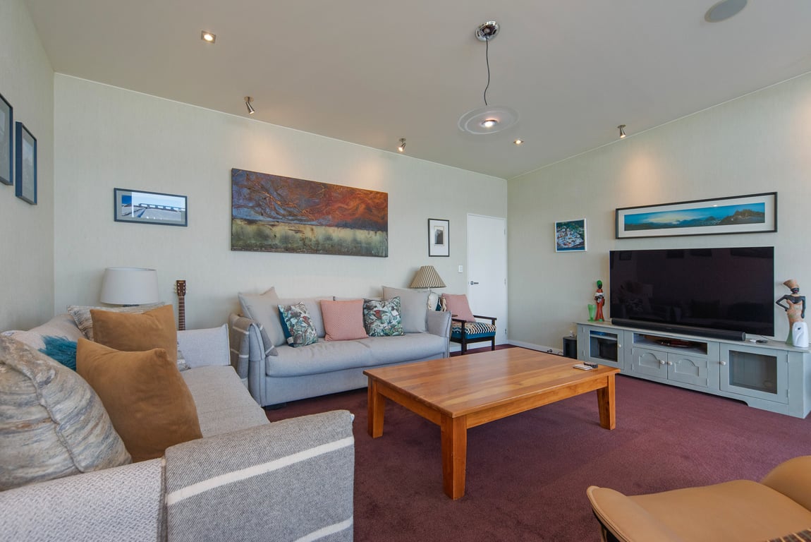 Pohutukawa House - Views, Pools, Serenity!