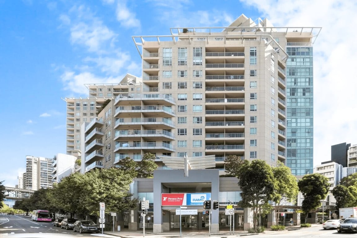 HELP7 - Chatswood Charm | Convenience Meets Poolside Views