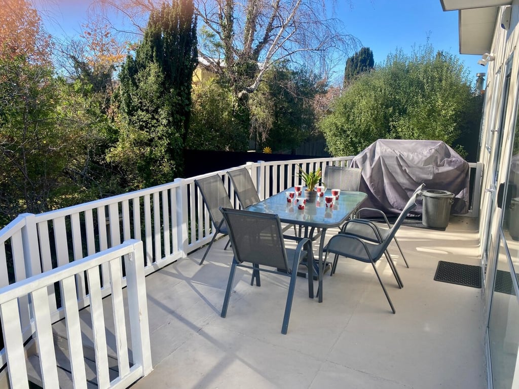 Large Family Home - 2 Mile Bay