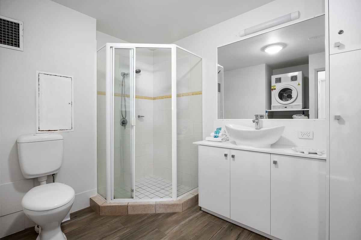 2 Bedroom Apartment with Ocean View