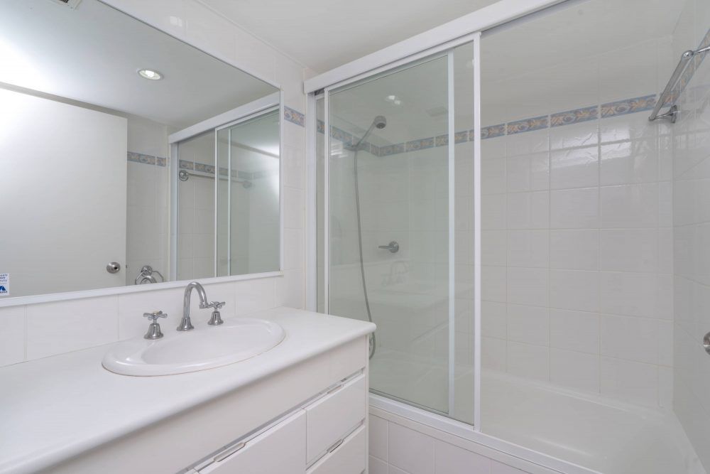 2 Bedroom Deluxe Apartment