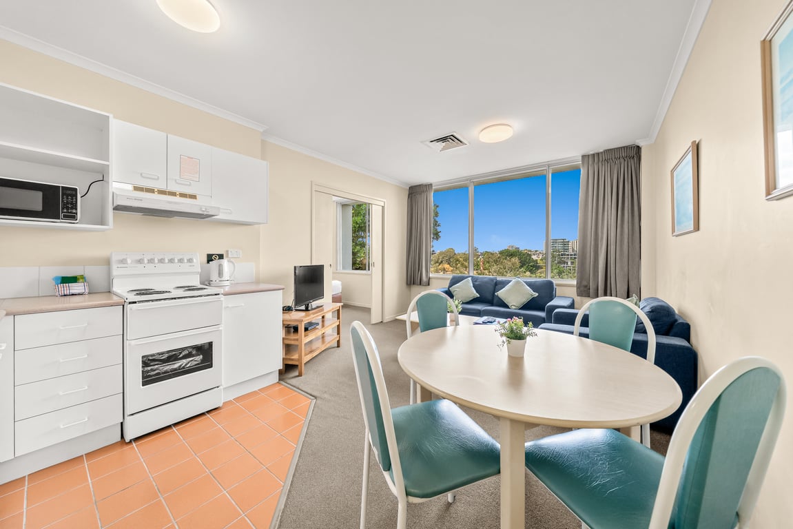 One-Bedroom Apartment 