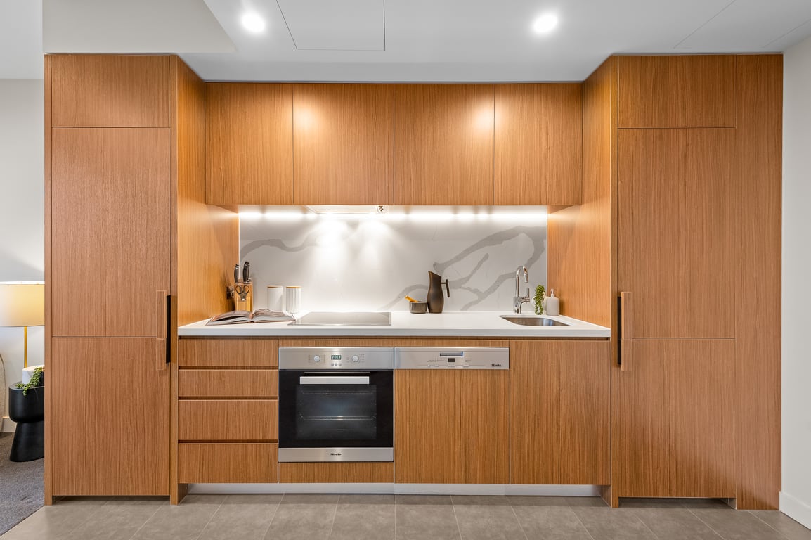 Parkside Perfection Near The CBD! 2 Bedrooms | 1 Bathroom | Free Parking