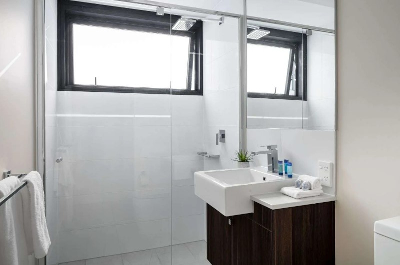 2 Bedroom Studio Apartment