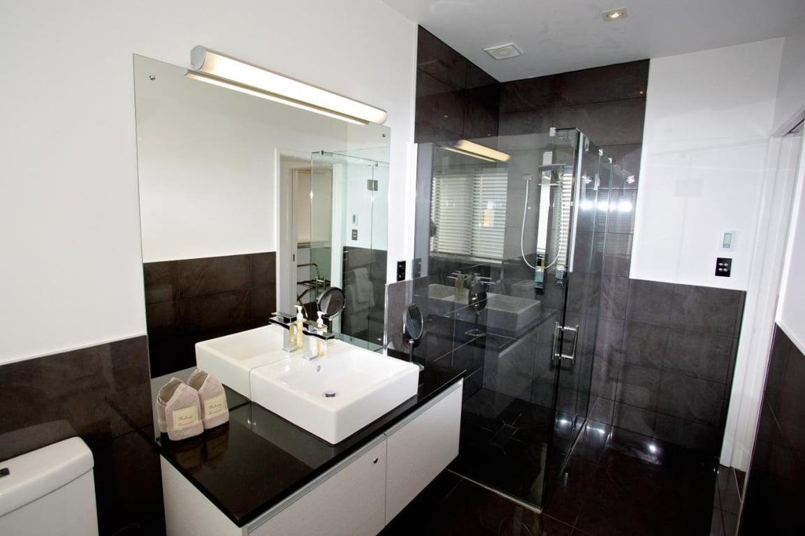 Luxury on Rutherford