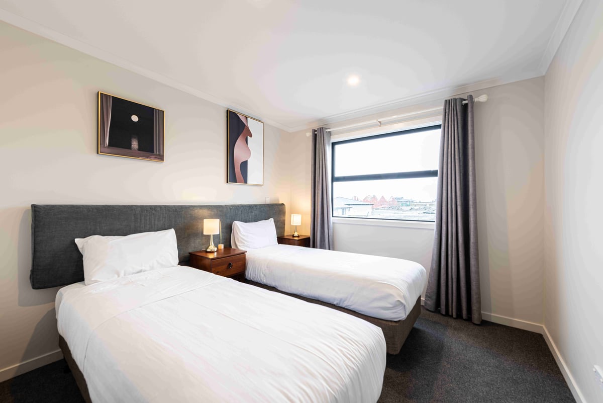 33 Star 3 Bedroom Apartment