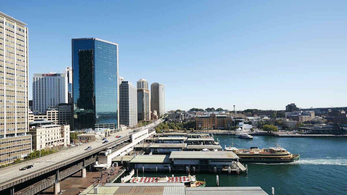MAC61 - Circular Quay Retreat | Panoramic Harbour Views