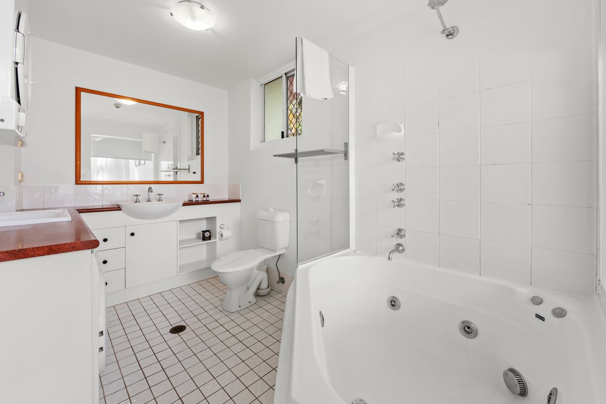1 Bedroom Garden View Spa Apartment 