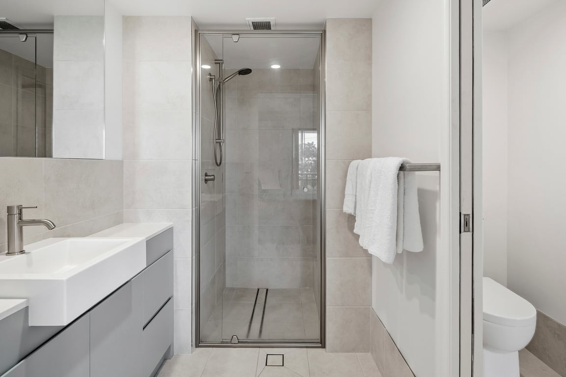 Superior 2 Bedroom Split Level Villa