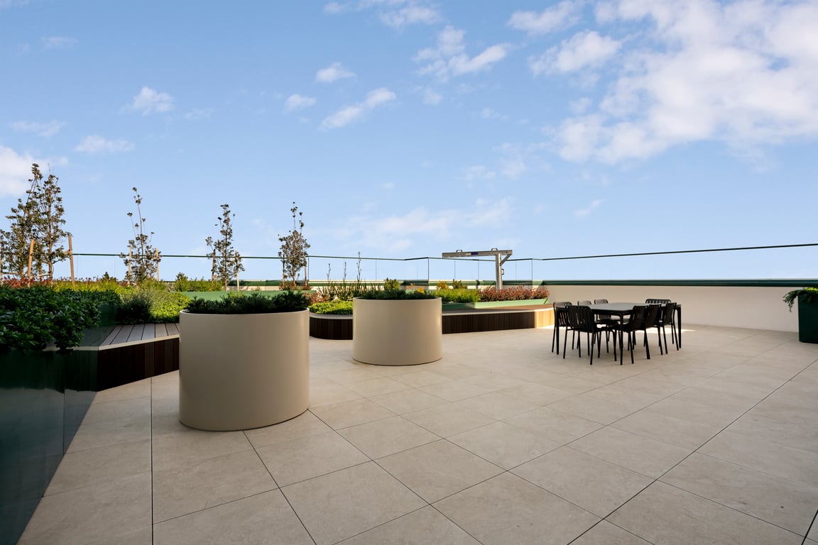 Bayview Canopy @ The Fareham | 2Bed 2Bath 1Car