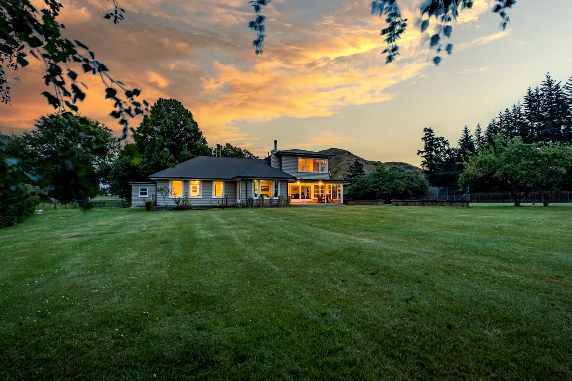 'The Lookout' Lochiel