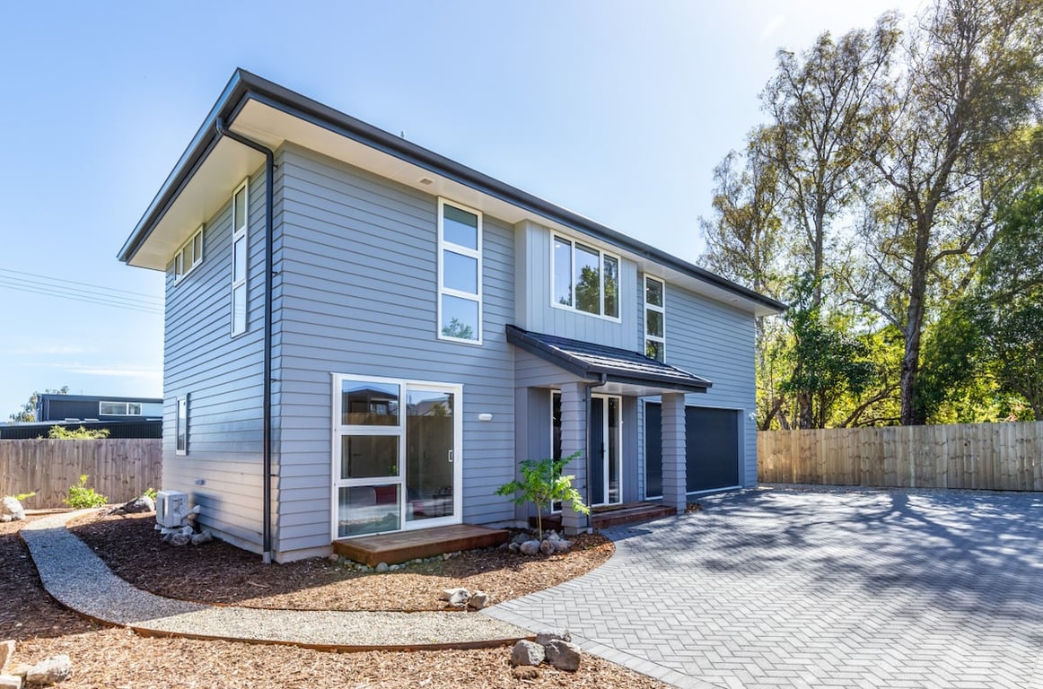 Teti Tranquility - New Build Luxury - Steps From The Great Lake