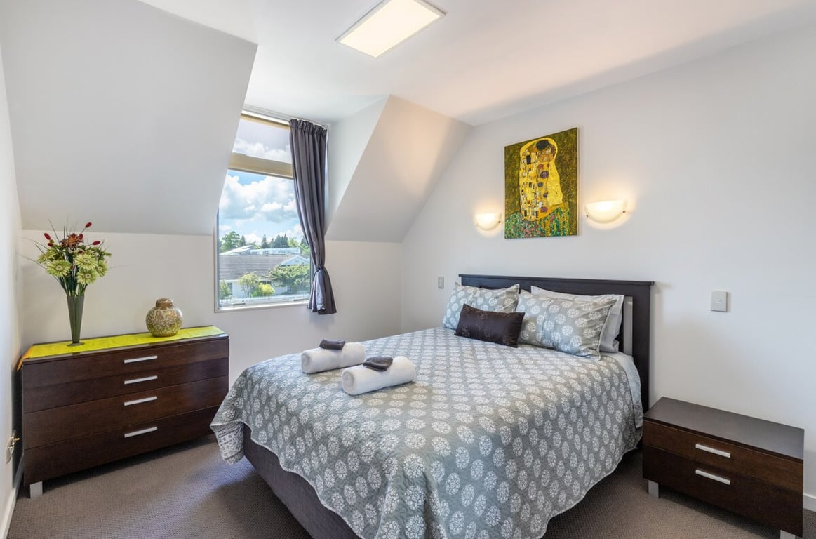Apartment 19 - Spacious Central & Stylish