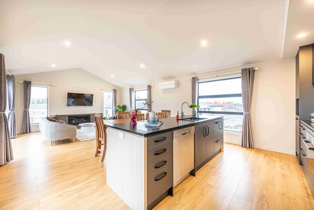 33 Star 3 Bedroom Apartment