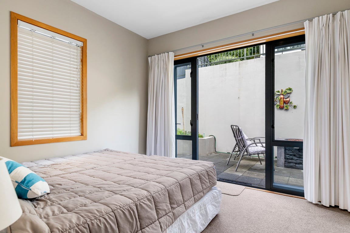 Acacia Bay, Lakeside Retreat