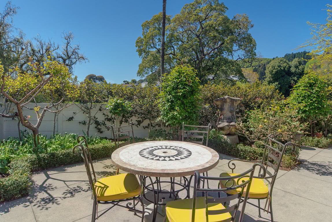 Queen's Garden Villa