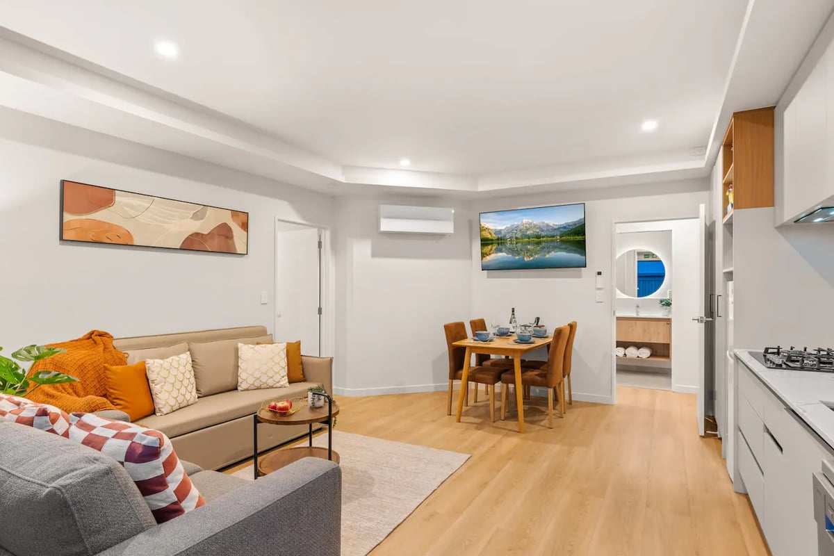 New stylish 2bedroom studio/UnitD