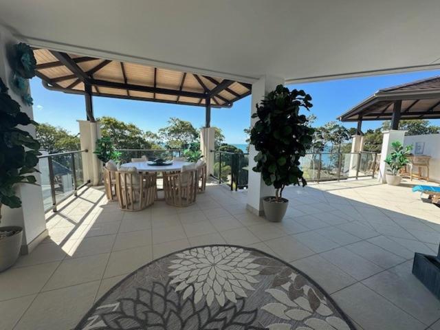 King/Queen Ocean View Executive