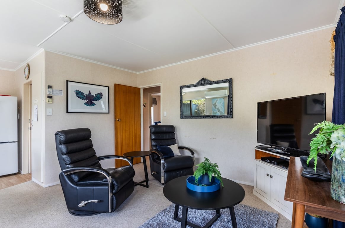 Tui'S Rest - Sunny 2-Bedroom Taupo Unit Walk To Town