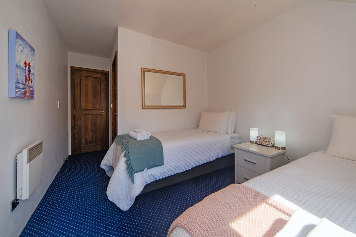 Monaco Shores Apartment