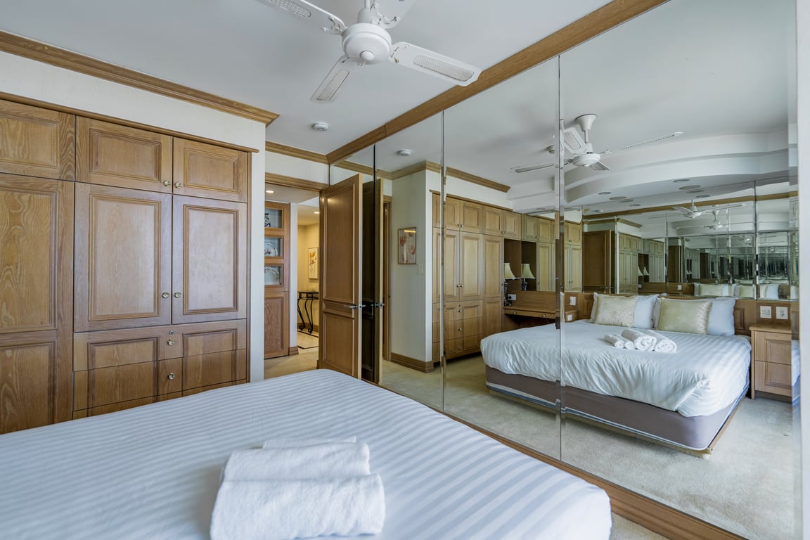 1 Bedroom Deluxe Apartment