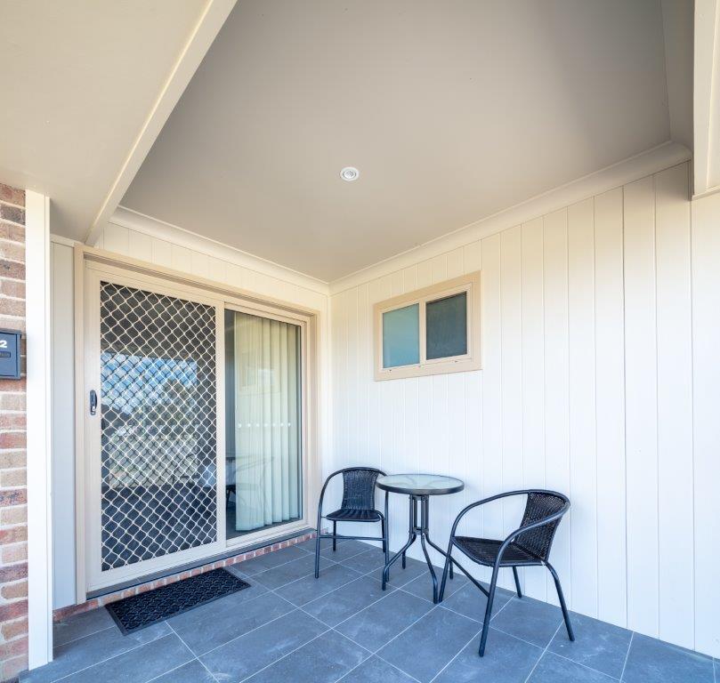 Economy Queen Verandah