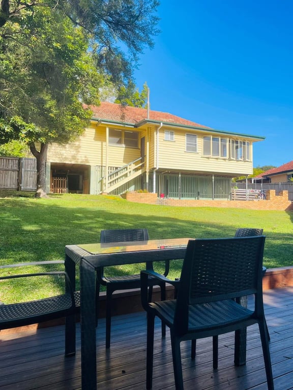 Mount Gravatt 3Bedroom 1 Bathroom House